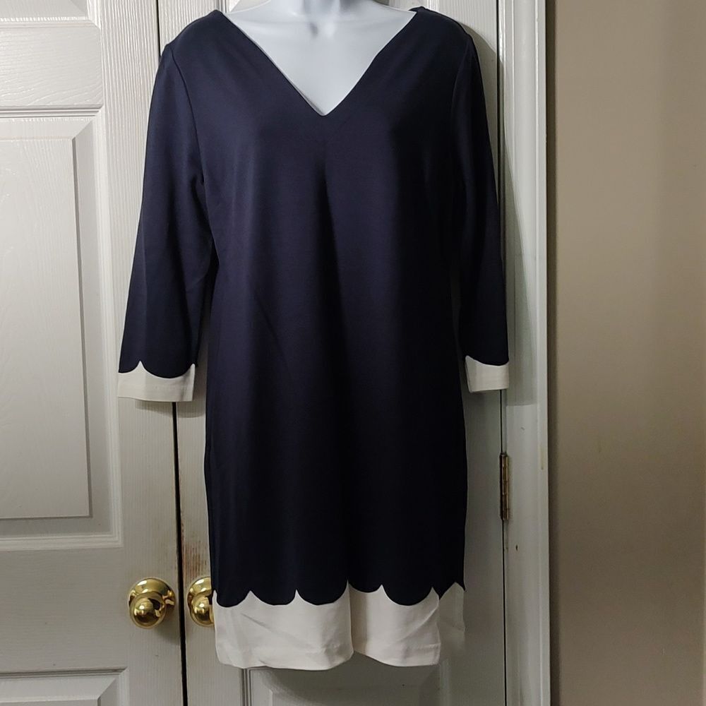 Crown & Ivy navy and white scallop hem 3/4th sleeve shift dress  Sz S